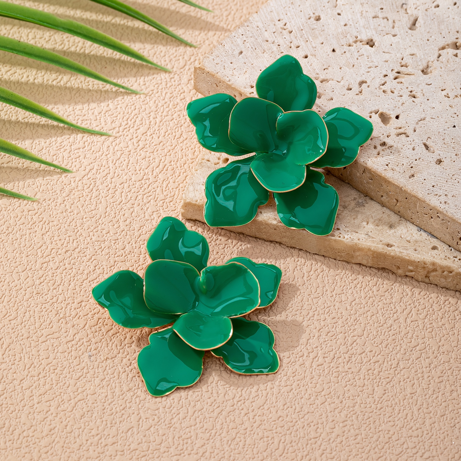 2pcs Colorful Glazed Geometric Flower Stud Earrings Set